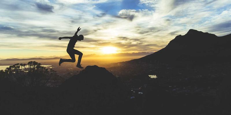 Wi-Fi 6/6E企业级部署：鑫尔网解析高密度场景无线体验重塑与网络规划新范式