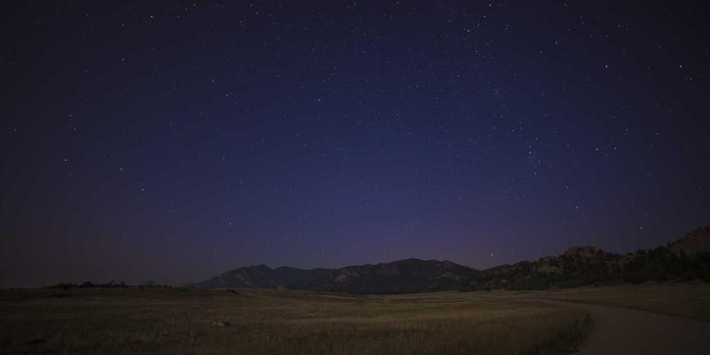 混合云时代的安全革命：零信任模型在互联网服务与云计算中的实践指南