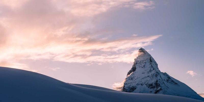 网络科技18：技术咨询、数字营销与网站开发的融合创新